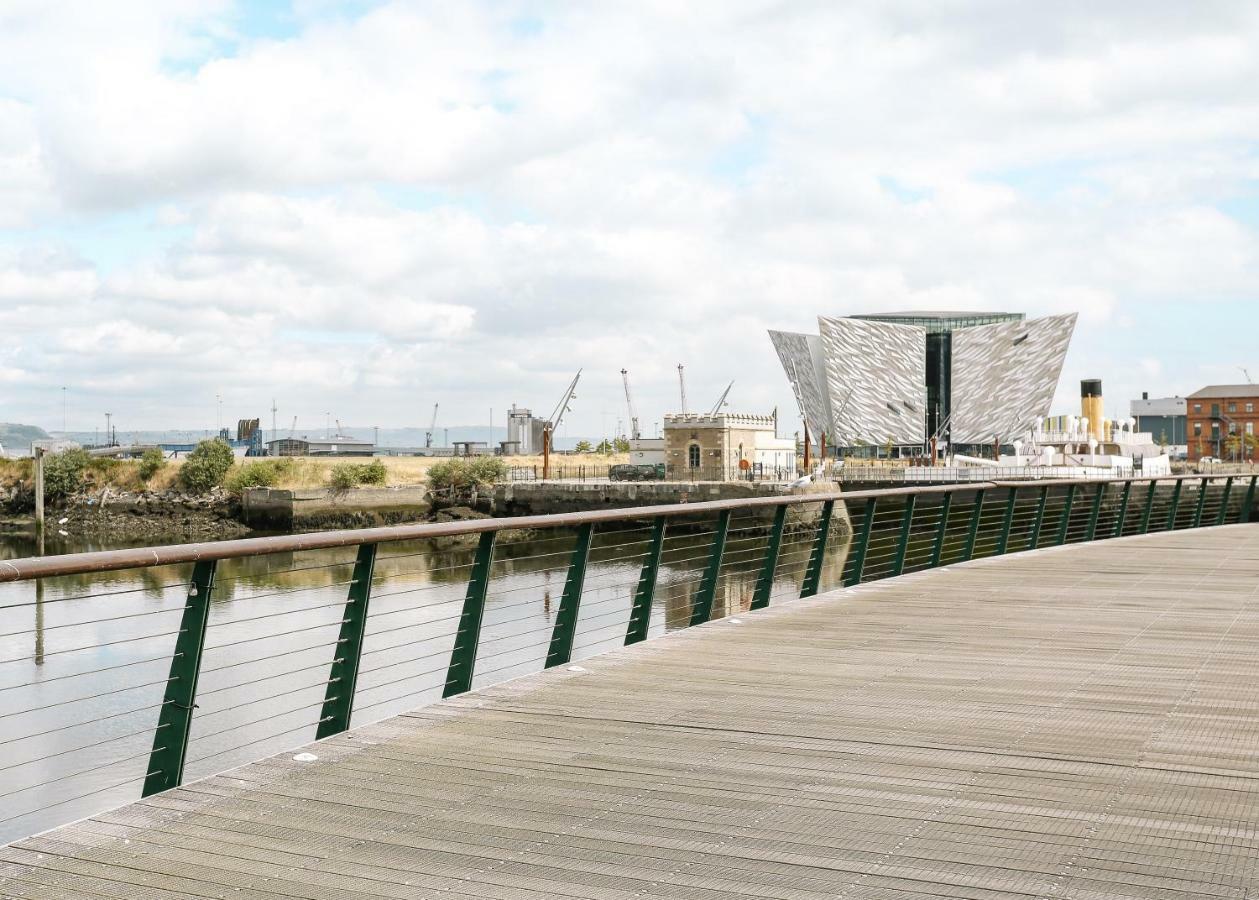 Luxury Apartment Marina Views At Titanic Quarter Belfast Exteriér fotografie